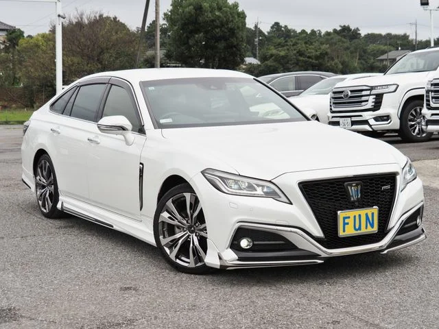 Toyota CROWN sedan hybrid 4WD RS　アドバンス　Four photo 3