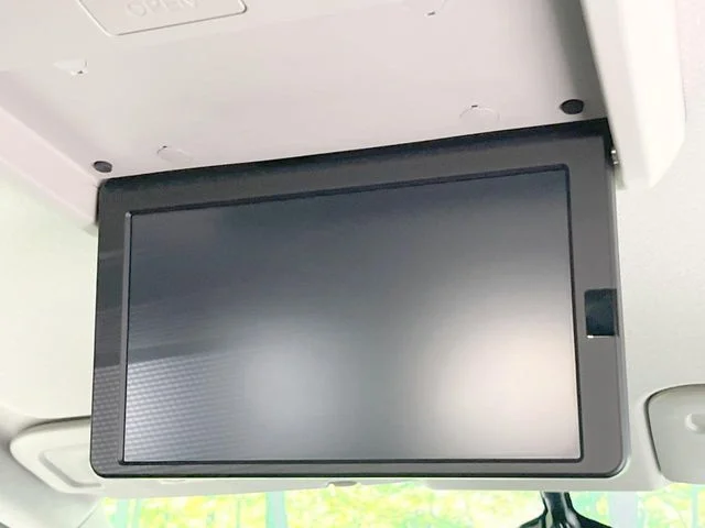 Nissan SERENA WG e−POWER　ハイウェイスター　V photo 3