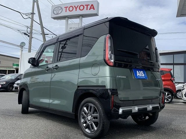 Mitsubishi DELICA MINI T　プレミアム photo 2