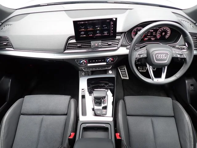 Audi AUDI Q5 SPORTBACK 40　TDI　クワトロ　Sライン photo 2