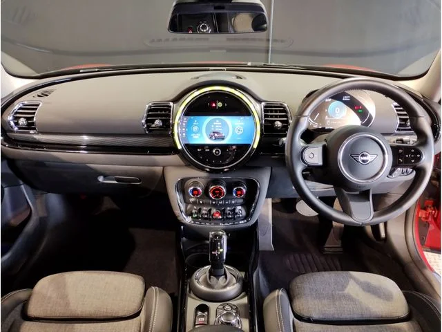 Bmw MINI COOPER D CLUBMAN ベースグレード photo 2