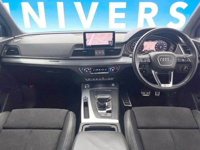 Audi AUDI Q5 2．0TFSIクワトロスポーツSラインP photo 2