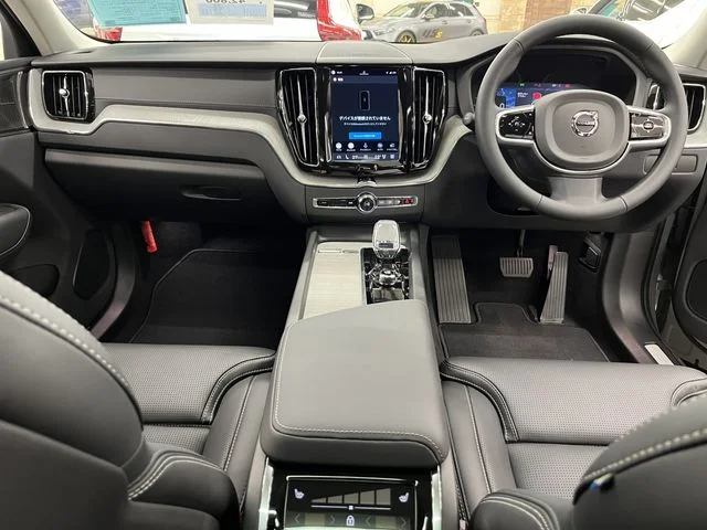 Volvo VOLVO XC60 ウルトラ　B5　AWD photo 2