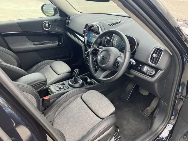 Bmw MINI COOPER SD CROSSOVER オール4 photo 2