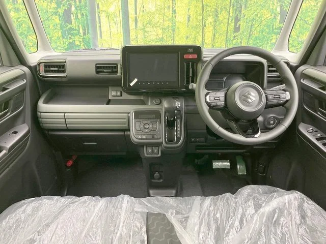 Suzuki Spacia GEAR ハイブリッドXZ photo 2
