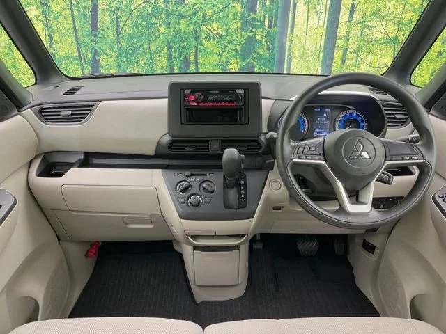 Mitsubishi eK SPACE M photo 2