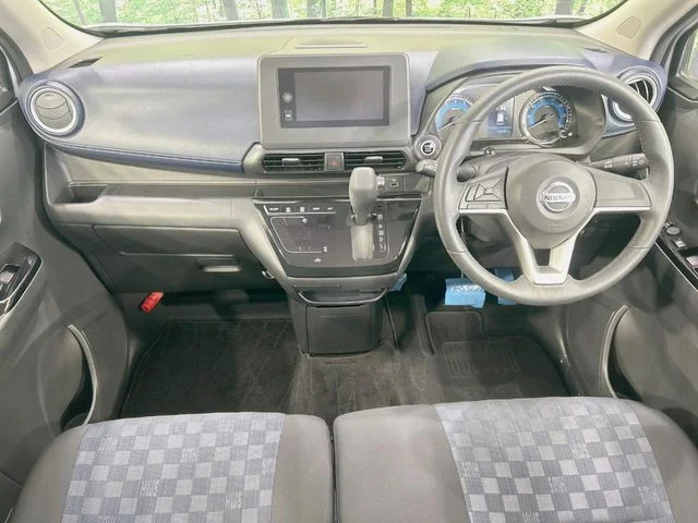 Nissan DAYZ ハイウェイスターX photo 2