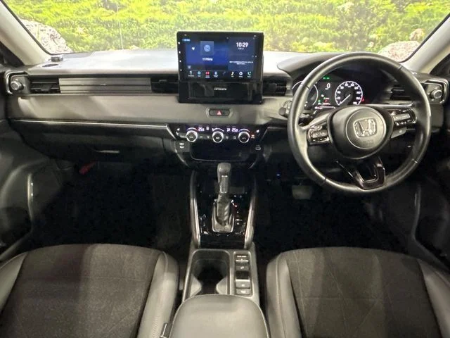 Honda VEZEL e:HEV Z photo 2
