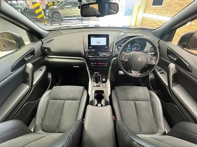 Mitsubishi ECLIPSE CROSS PHEV ブラックエディション photo 2