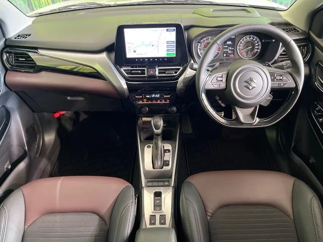 Suzuki FRONX ベースグレード photo 2