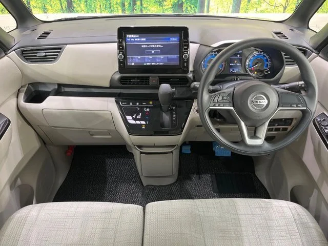 Nissan ROOX X photo 2