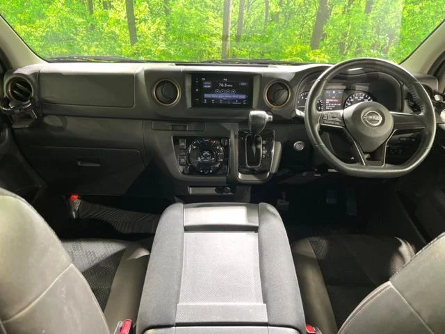 Nissan CARAVAN van 2WD グランドプレミアムGX　ロング photo 2