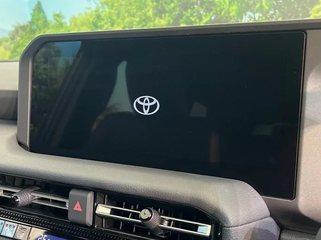 Toyota LANDCRUISER 250 VX photo 4