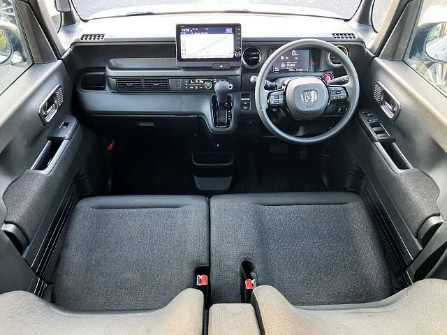 Honda N BOX CUSTOM ベースグレード photo 2