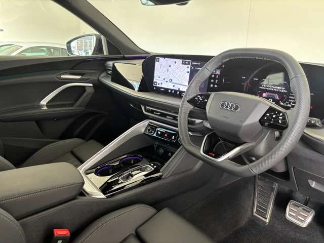 Audi AUDI Q5 SPORTBACK TDI　クワトロ150kW　アドバンスド photo 2