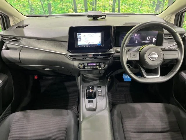 Nissan NOTE 4WD S　FOUR photo 2