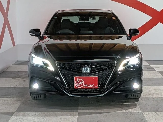 Toyota CROWN sedan hybrid 4WD G　エグゼクティブ　Four photo 2