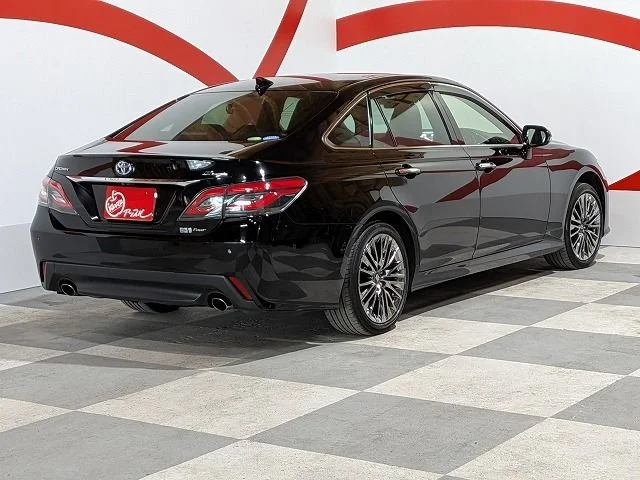 Toyota CROWN sedan hybrid 4WD G　エグゼクティブ　Four photo 4