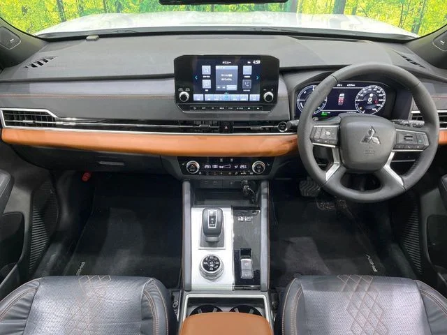 Mitsubishi OUTLANDER PHEV P photo 2