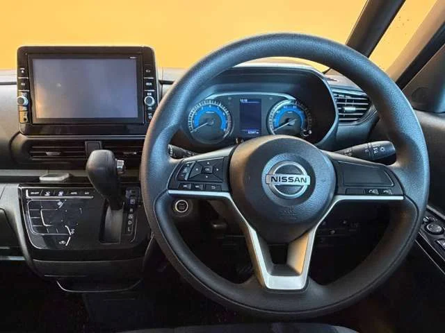 Nissan ROOX ハイウェイスターX photo 2