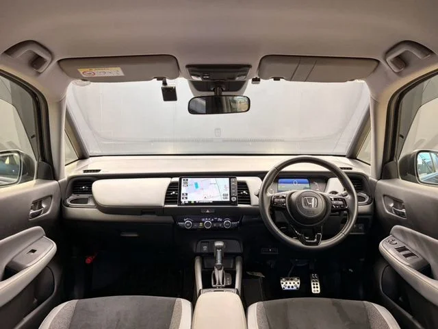 Honda FIT e:HEV RS photo 3