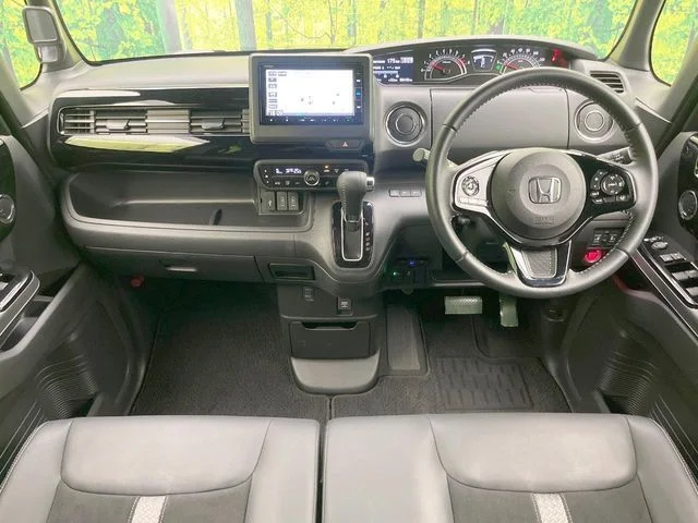 Honda N BOX CUSTOM L　ターボ photo 2