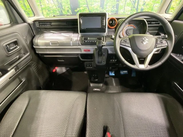 Suzuki Spacia GEAR ハイブリッドXZ　ターボ photo 2