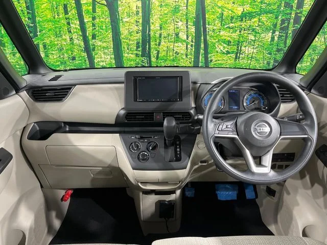 Nissan ROOX S photo 2