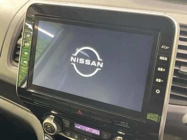 Nissan SERENA S-HYBRID ハイウェイスター　V photo 3