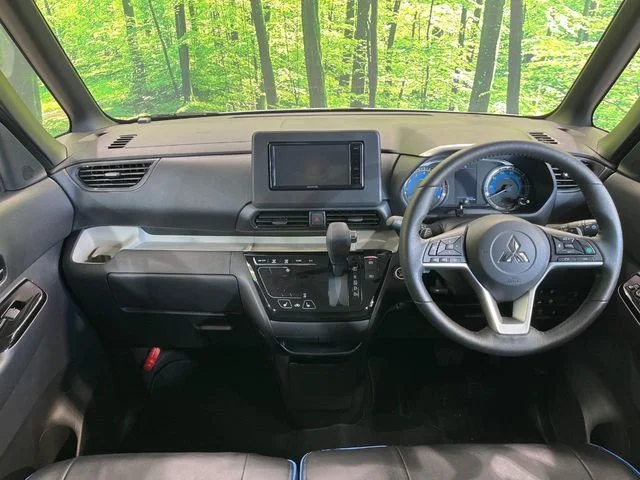 Mitsubishi DELICA MINI T　プレミアム　リミテッドエディション photo 2