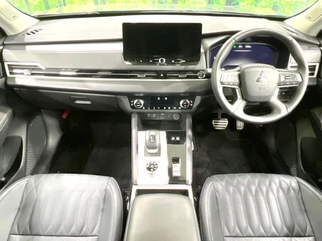 Mitsubishi OUTLANDER PHEV P photo 2