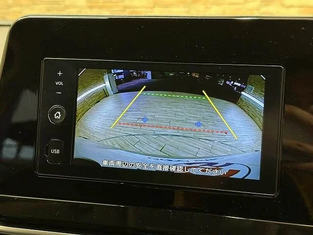 Nissan NOTE 4WD X　FOUR photo 4