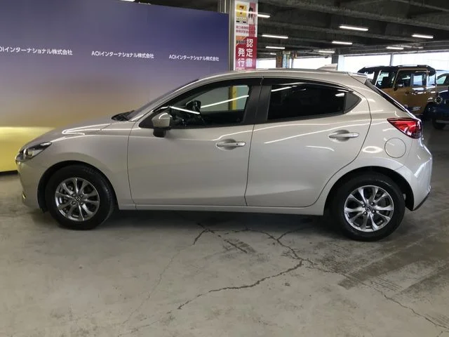Mazda MAZDA2 15Sプロアクティブスマトエディション2 photo 3