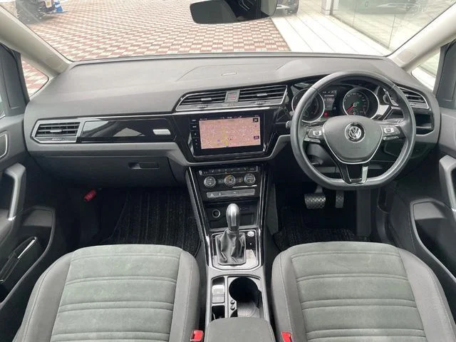 Volkswagen VOLKSWAGEN GOLF TOURAN TDI　ハイライン photo 2