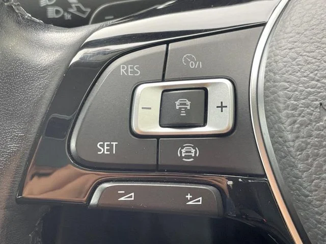 Volkswagen VOLKSWAGEN GOLF TOURAN TDI　ハイライン photo 4