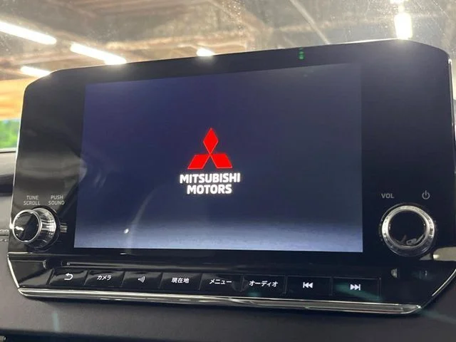 Mitsubishi OUTLANDER PHEV G photo 3