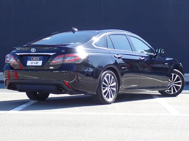 Toyota CROWN sedan hybrid G photo 3
