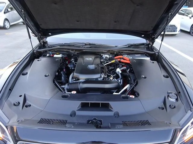 Toyota CROWN sedan hybrid G photo 4