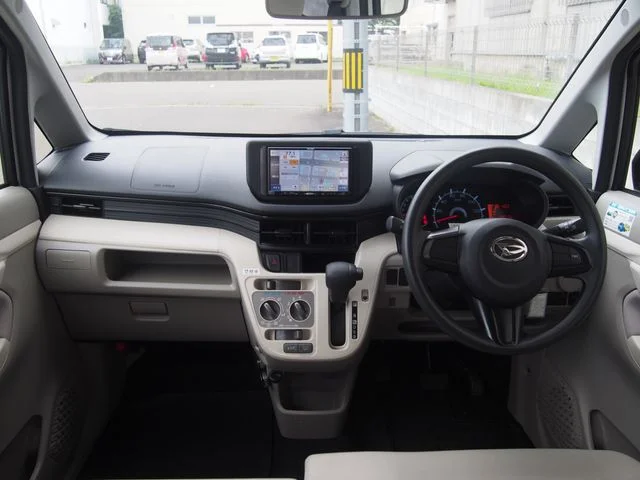 Daihatsu MOVE L photo 2