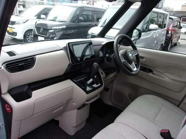 Nissan ROOX 4WD X photo 3