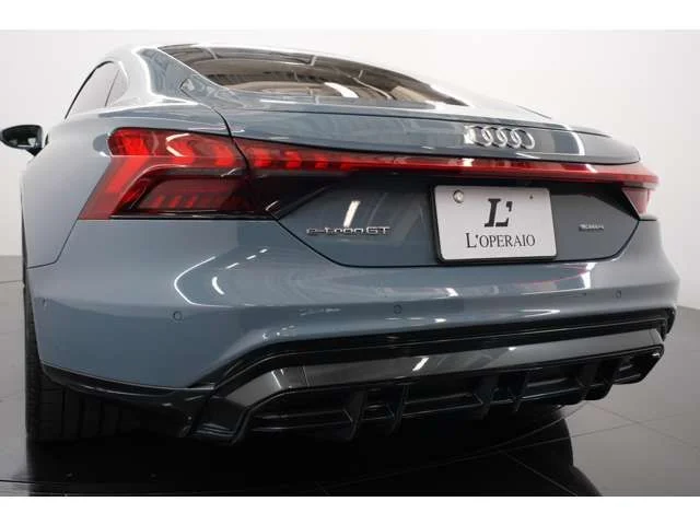 Audi AUDI e-tron GT クワトロ photo 4