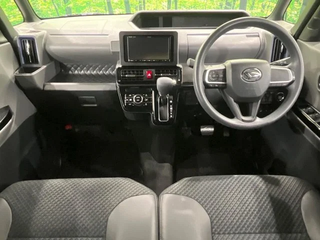 Daihatsu TANTO CUSTOM X photo 2
