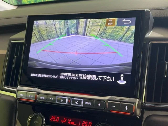 Mitsubishi DELICA D:5 4WD P photo 4