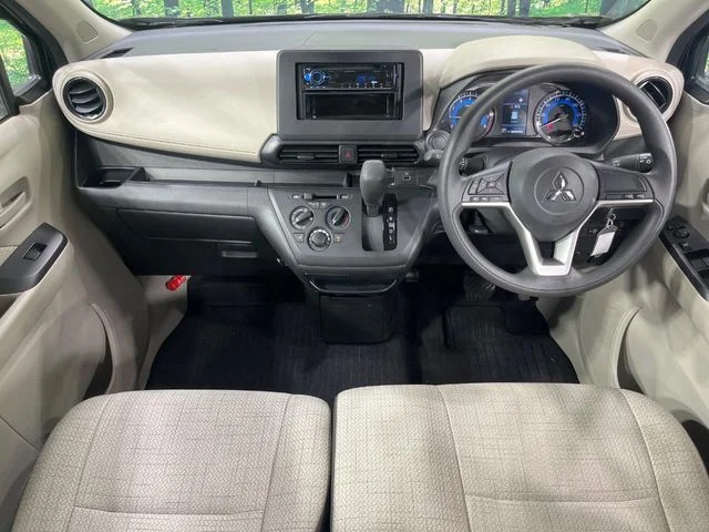 Mitsubishi eK WAGON M photo 2