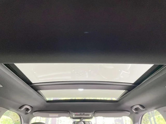 Mitsubishi OUTLANDER PHEV P photo 4