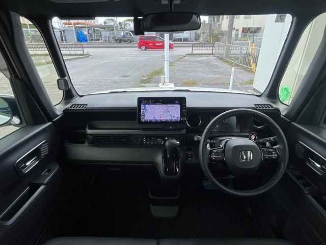 Honda N BOX CUSTOM ターボ photo 2