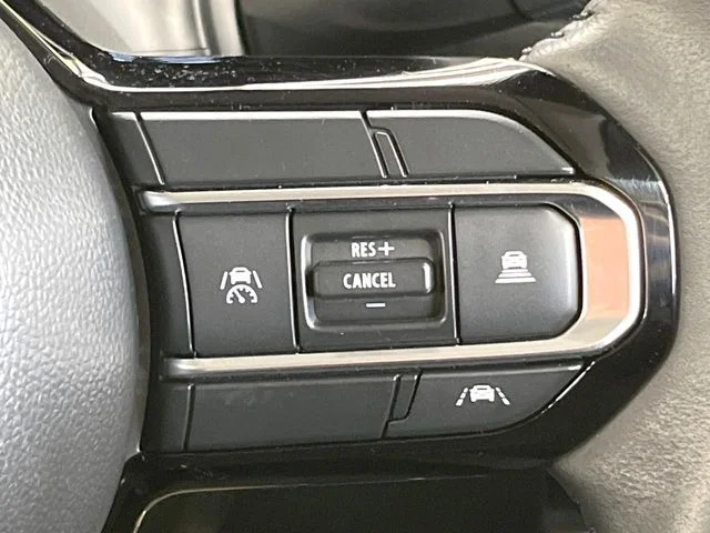 Suzuki Spacia GEAR ハイブリッドXZ photo 4