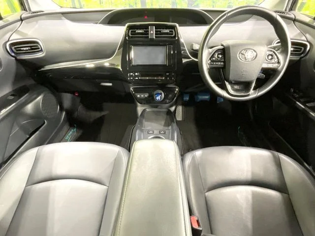 Toyota PRIUS S　ツーリングセレクション photo 2