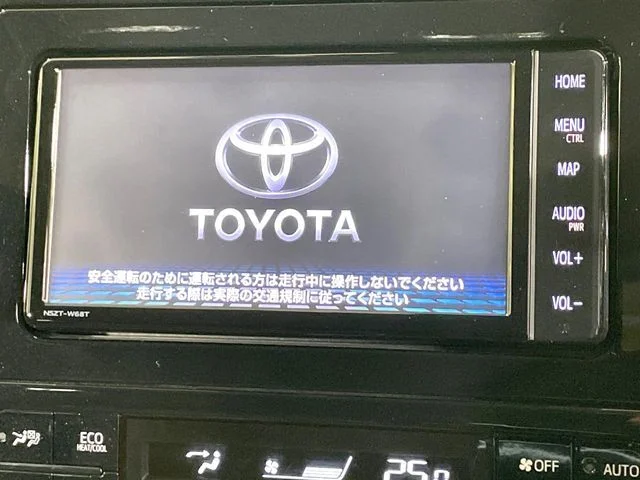 Toyota PRIUS S　ツーリングセレクション photo 4
