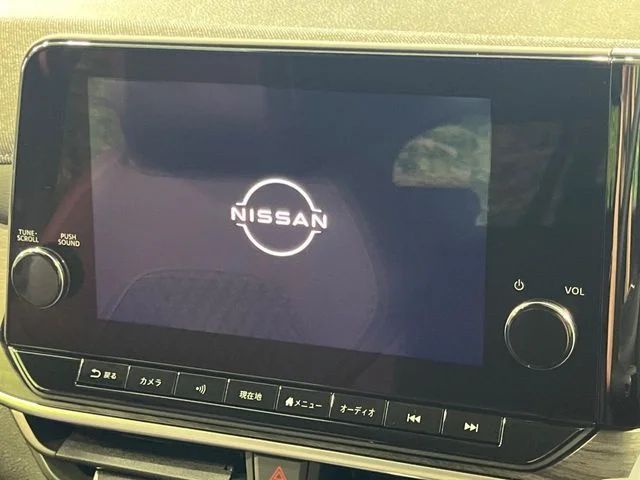 Nissan AURA G　FOUR photo 3